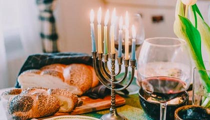 港脚加盟海港，第一天来训练，就发现这里水平很高